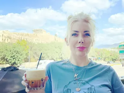 След последната корекция на носа: Антония Петрова се превърна в копие на Княгиня Калина (СНИМКИ)