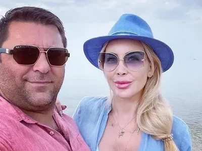 Тоца пак си коригира носа