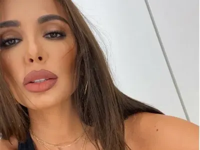 Вижте Николета Лозанова без грим! Папараци щракнаха моделката натюр (СНИМКИ)