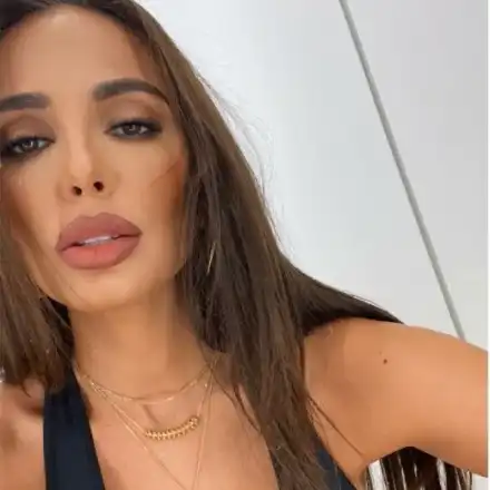 Вижте Николета Лозанова без грим! Папараци щракнаха моделката натюр (СНИМКИ)