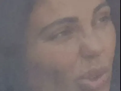 Вижте Николета Лозанова без грим! Папараци щракнаха моделката натюр (СНИМКИ)