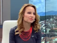 Цънцарова  заряза децата си заради телевизията