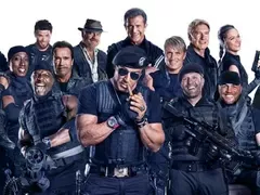 След като завърши Непобедимите 4: Слай ще снима и сериал у нас