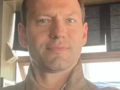 ВиК ужили Орлин Павлов! Певецът подава жалба заради родителите си