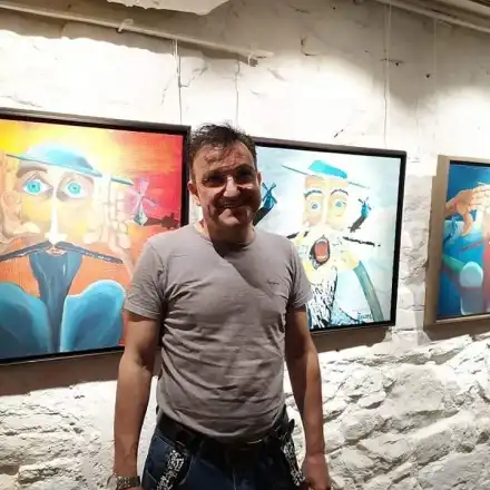 Зуека продаде палата си в София за 600 бона! (Ексклузивни снимки на луксозното жилище)