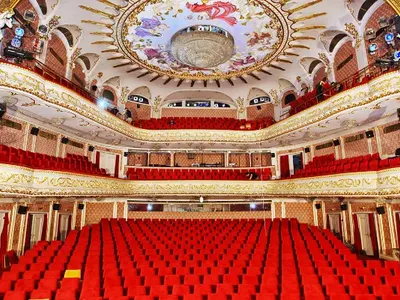 100 лв за билет за театър в Народния