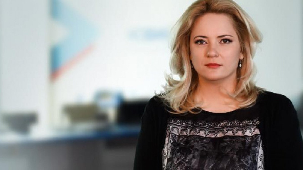 След 12 години връзка: Лора Крумова вдига сватба