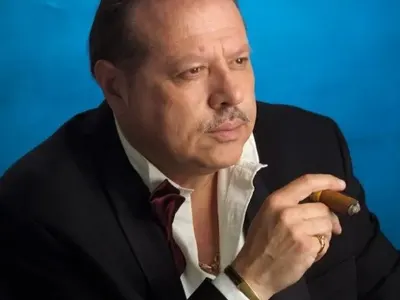 Агент Тенев  при президента  с Аня Пенчева  и бившата си