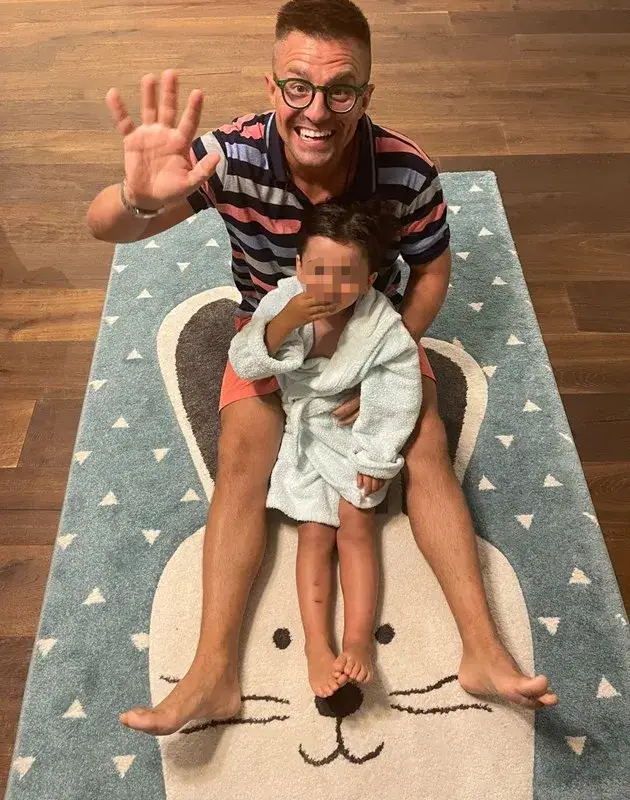 Андрей от „Фермата” вкара сина си във фитнеса