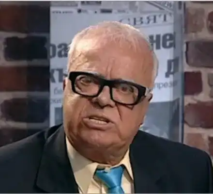 „Аз съм сам,  никой си нямам”,  са последните думи  на Юлиан Вучков