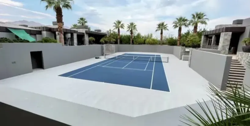 Басейн и корт в двора на Гришо! Вижте къде тренира тенисистът (СНИМКИ)