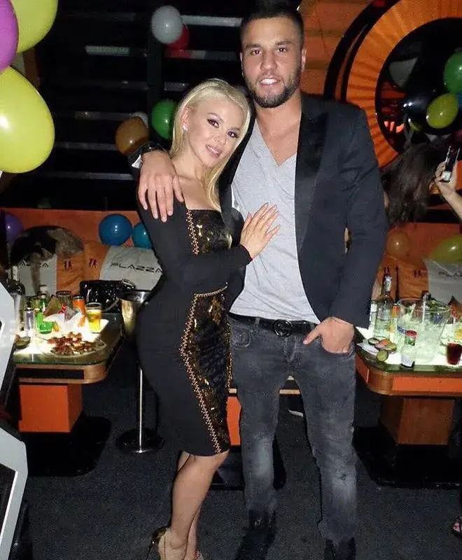 Благо на ДесиСлава гледа лошо! На кого е ядосан боксьорът? (Папарашки снимки)