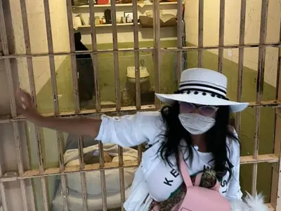 Черната вдовица Анита Мейзер пак влезе в затвора