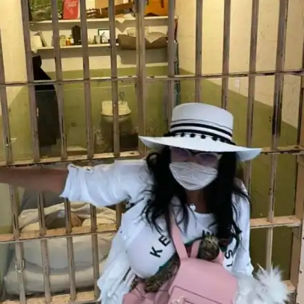 Черната вдовица Анита Мейзер пак влезе в затвора