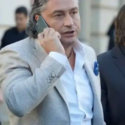 ЦЯЛАТА ИСТИНА ЗА РАЗВОДА НА ДЖУДИ ХАЛВАДЖИЯН: ВЪЗМЕЗДИЕ ЗА ПРЕЛЮБОДЕЕЦА - ЖЕНА МУ РОДИ ДЕТЕ НА ЗНАМЕНИТ ХИРУРГ