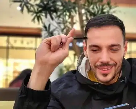 Даниел Петканов си сложи имплант и в брадичката