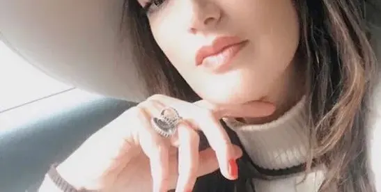 Деси Тенекеджиева се гаври със силиконките