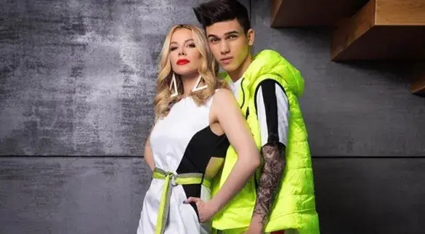 Емилия плаща погребението на Денис