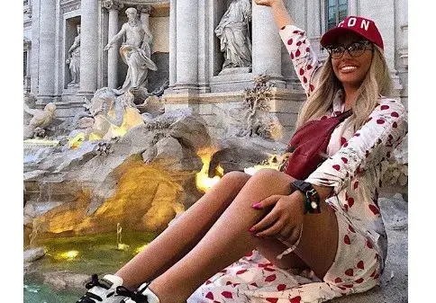 Гери-Никол ходи скъсана в Рим