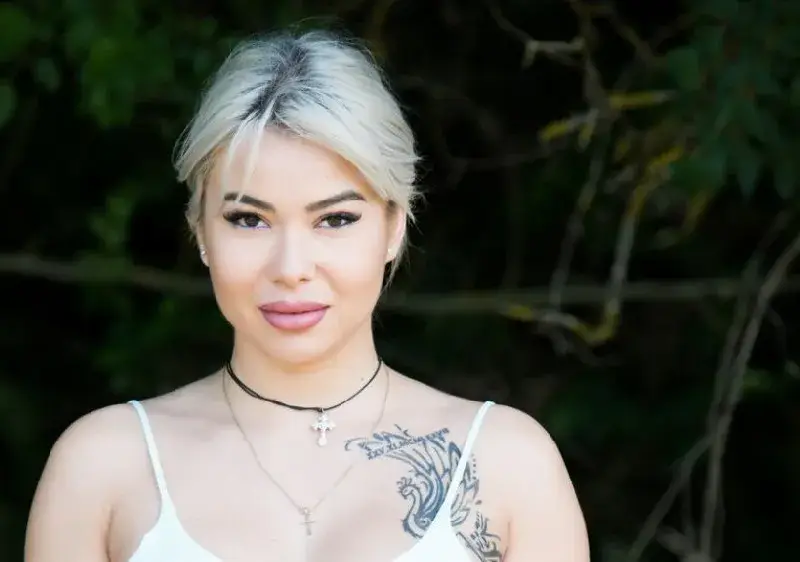 Горещата силиконка Бамби от „Игри на волята“ се похвали, че е на финал