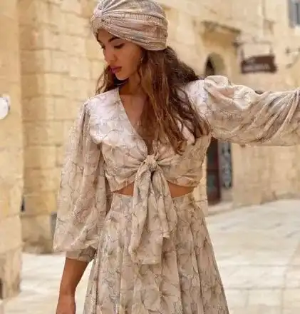 Горещо! Райна се разхвърля в Малта (СНИМКИ)