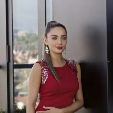 И Елен Колева си смени носа