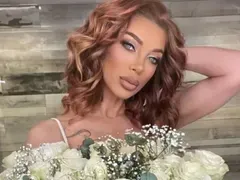 И Емануела си клъцна носа в Турция