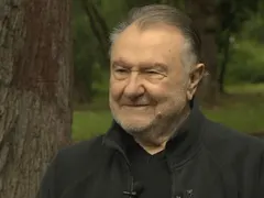 Капитан Петко  плати 100 лева за  ортопедични обувки
