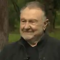 Капитан Петко  плати 100 лева за  ортопедични обувки