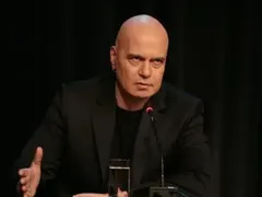 КРИТИЧНО! Ковид-19 едва не уби Слави! (Бил на обдишваща машина, с ниска сатурация – Още подробности)