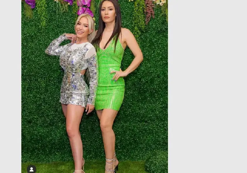 Лорд Евгени Минчев  с модни забележки:  Крум съчетава тату с есенни листа,  Яна Маринова – дива, самодива и още + СНИМКИ