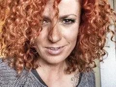 Люси Дяковска  се развежда  само 3 месеца  след сватбата