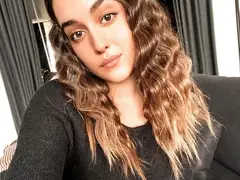 Мари на Гала не ще и да чуе за сутиени