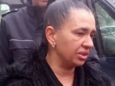 Мейзер на косъм от смъртта! Черната вдовица бере душа