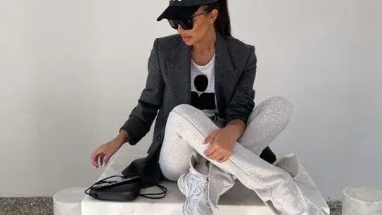 Николета Лозанова ходи без маска, но НЕ и без сладко! (Папарашки снимки)