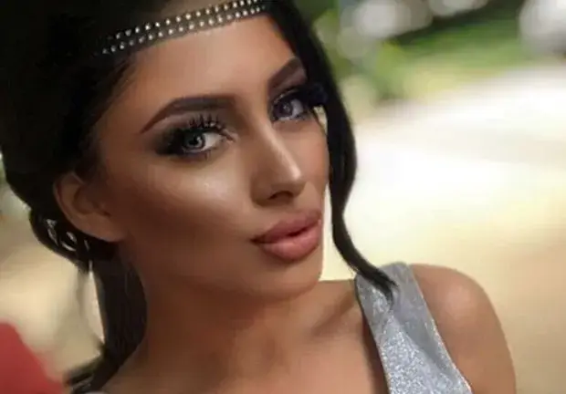 Плеймейтката Жанет Нейчева се сгоди