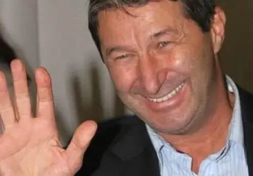 Погребаха Каролев  в затворен ковчег (Oтслабнал драстично, докато лежал в болница)