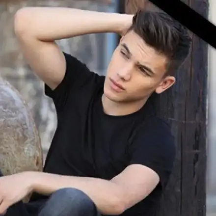 ПЪРВО В HotArena: Почина Денис Теофиков! (Полет от 7-ия етаж, самоубийство или нещастен случай? СНИМКИ)