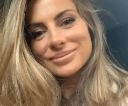 Сани Жекова показа бебето (Удивителна снимка в галерия)