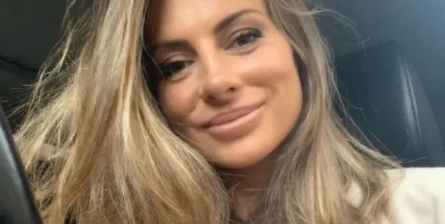 Сани Жекова показа бебето (Удивителна снимка в галерия)