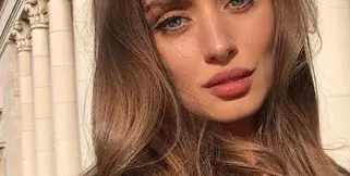 Саня Борисова закъса за шивачки