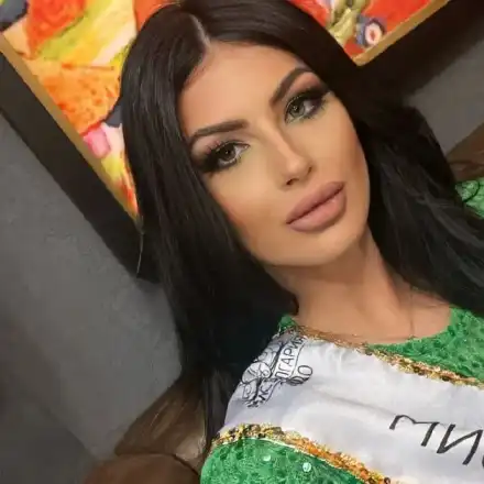 Скандалната Мис България Венцислава Тафкова иска две деца