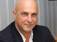 Светльо Витков на косъм от смъртта след зверска катастрофа с млад шофьор