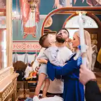 Тото от „СкандаУ“ кръсти сина си