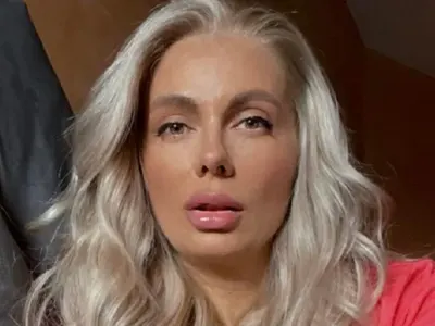 Венета Райкова изду устни?