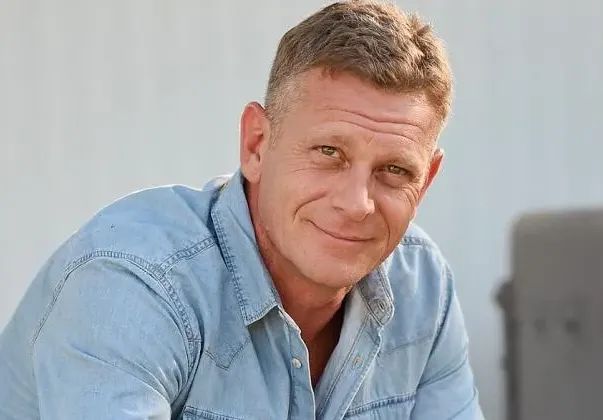 Вергов снима голи жени във Виена