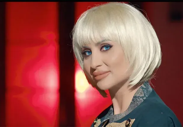 Вижте Софи Маринова като блондинка