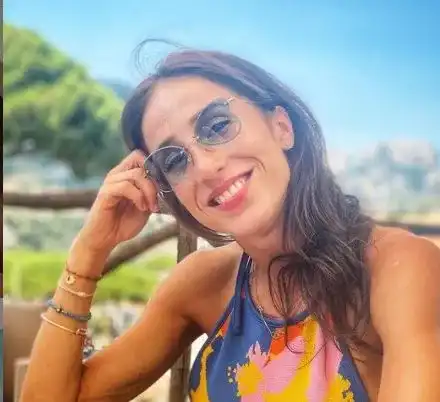 Златно момиче блести в Малага (СНИМКИ)