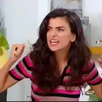 Андреа Банда Банда уволнена, защото искала повече пари