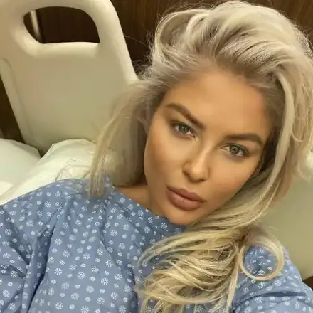 Андреа ремонтира провисналите си бомби в Турция